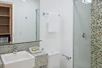 Comfort & Suites Hotel